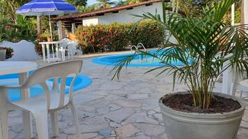 2 outdoor pools, sun loungers