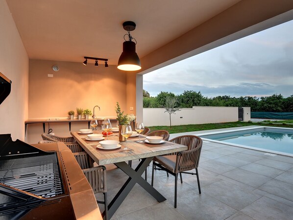 Villa | Pool | Indoor pool, outdoor pool - Apartment in Croatia Near Stunning Beaches (Marcana)