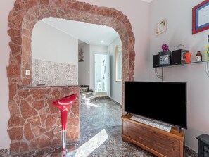 House | Living room - Apartment in Italy Near Scenic Coastline (Mirto)