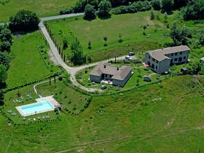 House | Pool | Outdoor pool - Farmhouse Passignano Near Lake Trasimeno (Passignano sul Trasimeno)