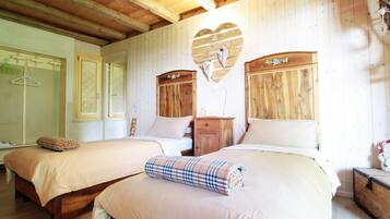 House | 2 bedrooms, iron/ironing board, individually furnished, bed sheets