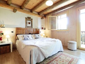 Nhà | 2 phòng ngủ, trang bị nội thất với thiết kế riêng biệt 