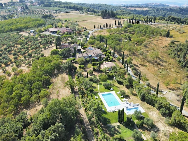 House | Pool