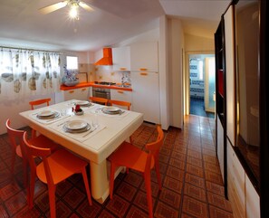 Apartment | Dining