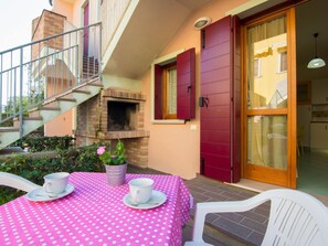 House | Dining