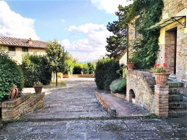 Exterior - Tuscany Escape With Pool (Gambassi Terme)