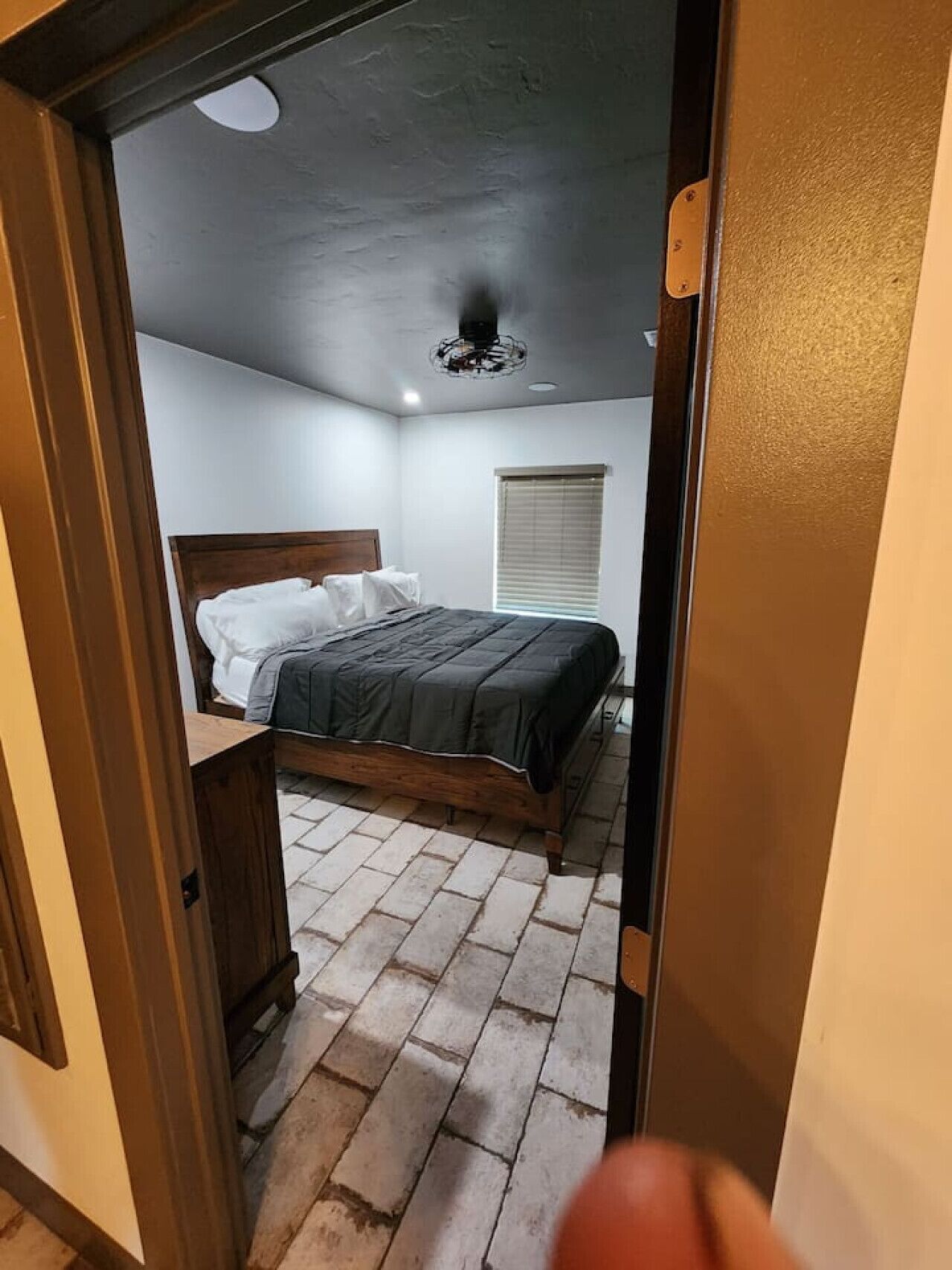 1 bedroom, desk, iron/ironing board, WiFi