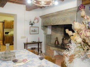 House | Dining