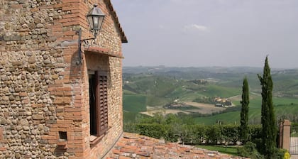 Countryside Home With Private Terrace