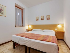 1 chambre, ameublement personnalisé