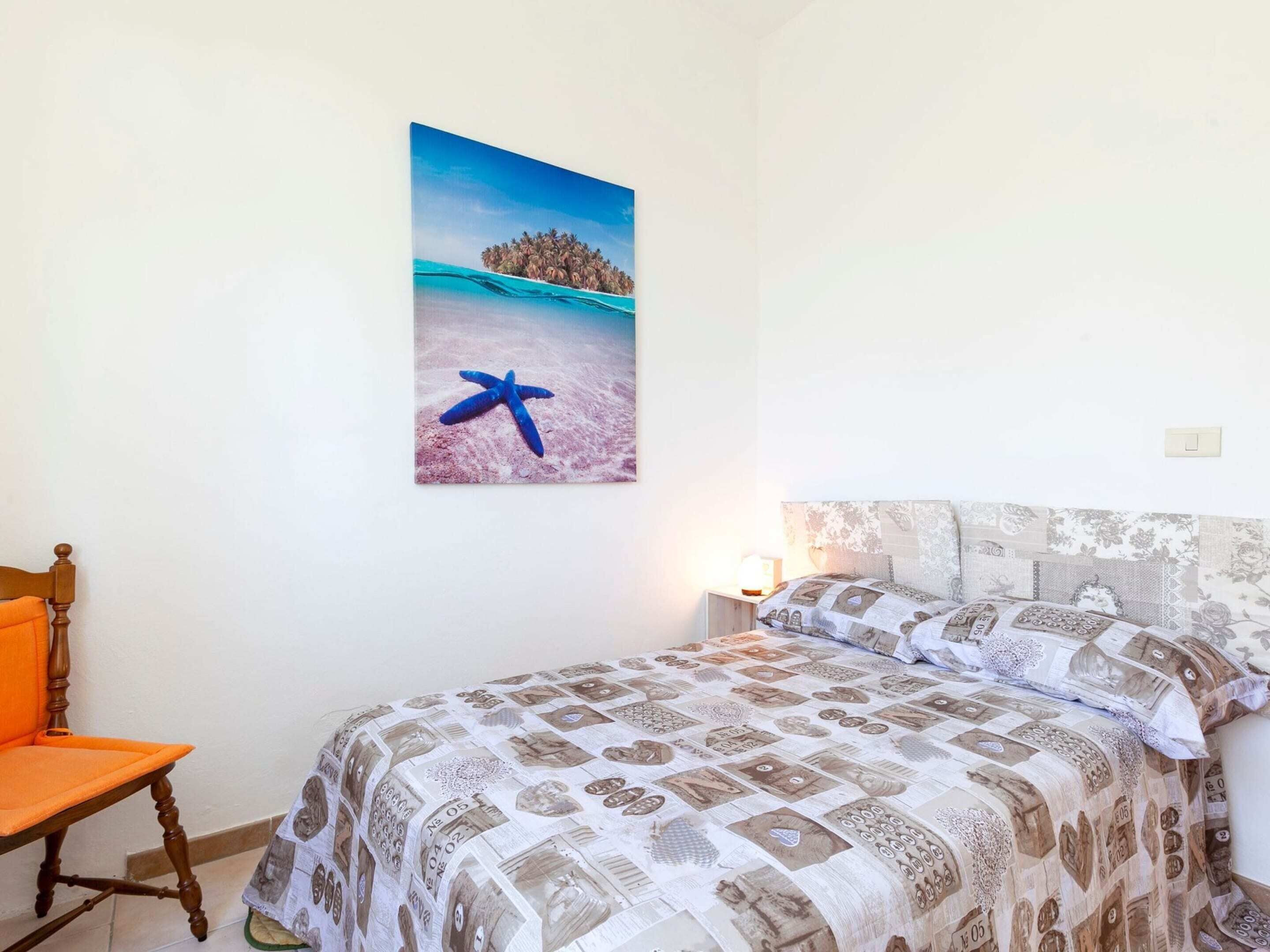 House | 2 bedrooms, individually furnished, iron/ironing board, bed sheets