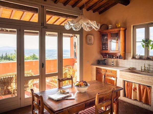 House | Tempat makan