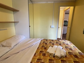 Mobile Home | 2 bedrooms, bed sheets - Snug Mobile Home in Toscana With Garden (Chiusi della Verna)