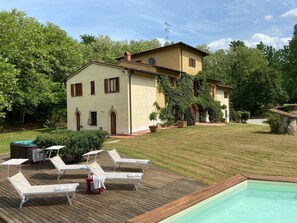 Villa | Exterior