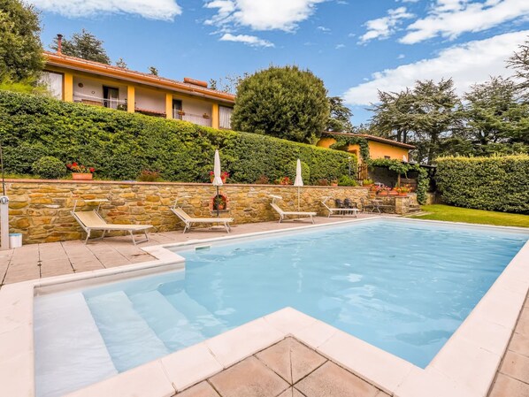 Cottage | Pool