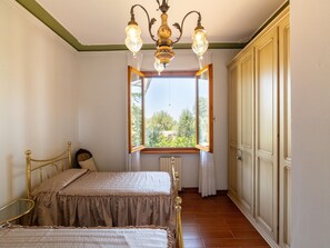 4 bedrooms, individually furnished, bed sheets - Scenic Retreat, Pergine Valdarno (Pergine Valdarno)