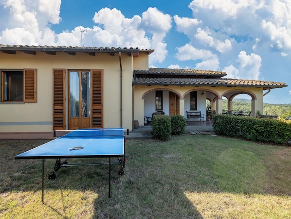 House | Terrace/patio