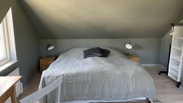 Casa | 3 dormitorios, tabla de planchar con plancha, wifi gratis y ropa de cama