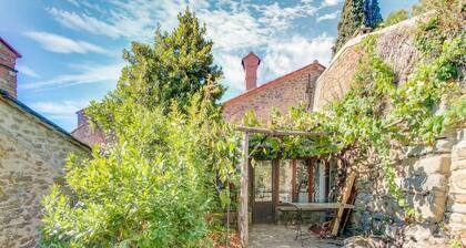 Villa in Cortona With Pool