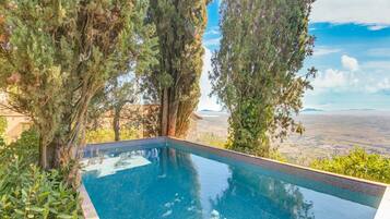 Villa | Pool | Indoor pool, outdoor pool