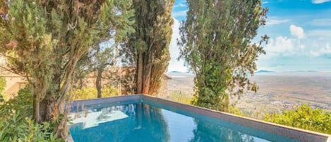 Villa | Pool | Inomhuspool och utomhuspool