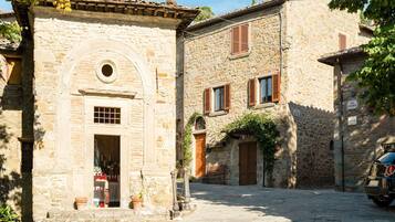 Villa | Exterior