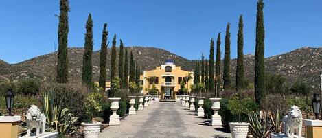 Façade de lâhĂ©bergement