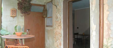 House | Tempat makan