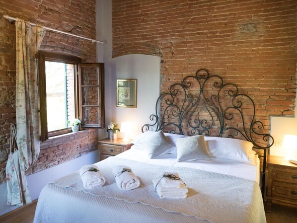 Ferienhaus | 2 Schlafzimmer, individuell eingerichtet, Bettwäsche