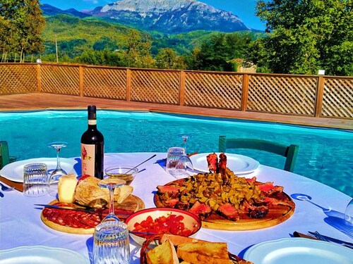 Holiday Home With Pool in Camporgiano