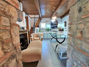 House | Dining - Holiday Home in Tuscany Near Lucca (Pescaglia)