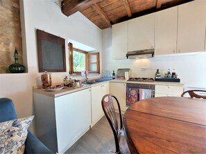 House | Private kitchen | Highchair