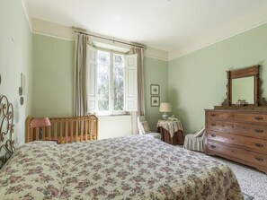Casa | 4 quartos, individualmente mobiliados, roupa de cama