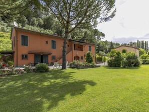 House | Exterior