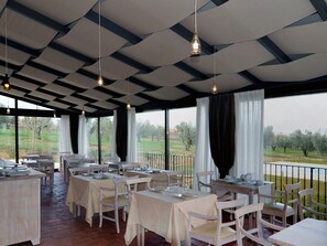 House | Tempat makan