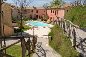 Apartment | Pool | Outdoor pool - Pretty Apartment Near San Gimignano (Gambassi Terme)