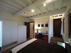 Apartment | 1 bedroom, individually furnished, bed sheets - Pretty Apartment Near San Gimignano (Gambassi Terme)