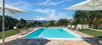 Villa in Ostra Vetere With Pool and Jacuzzis