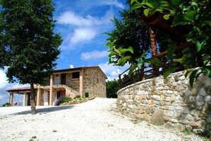 Villa | Exterior - Serene Living in a Stone Villa in Marche (Cagli)