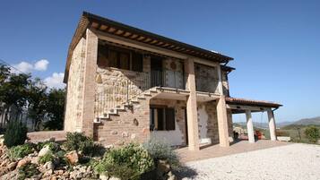 Villa | Exterior