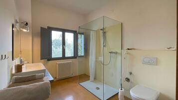 House | Bathroom