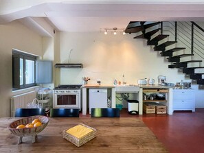 Private kitchen - Belvilla by Oyo Lavanda (Belvedere Ostrense)