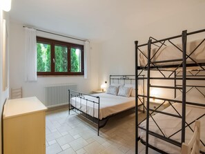 1 bedroom, individually furnished, bed sheets - Belvilla by OYO Rose di Fratta 1 (Cupramontana)