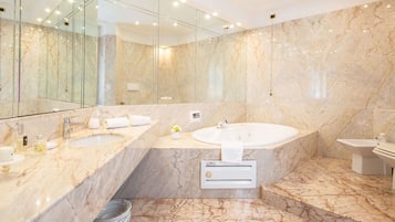 Shower, towels