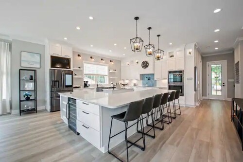 Beautiful Modern  Lake Home in Mooresville NC