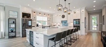 Beautiful Modern  Lake Home in Mooresville NC
