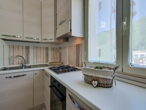 House | Private kitchen | Electric kettle, highchair - Villa in Borgo Pace With Private Pool (Borgo Pace)