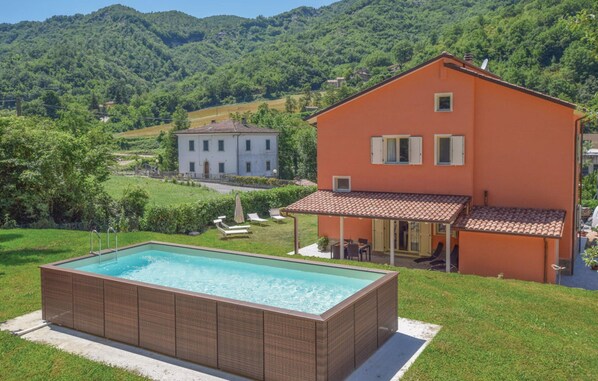 House | Exterior - Villa in Borgo Pace With Private Pool (Borgo Pace)