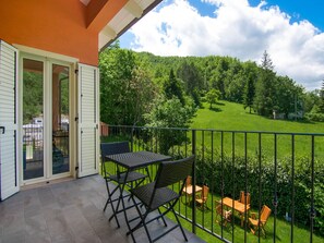 House | Balcony - Villa in Borgo Pace With Private Pool (Borgo Pace)