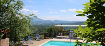 Farmhouse in Apecchio With Pool & Spa